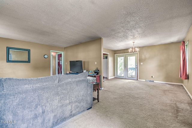 1560 Erwin Highway, Greeneville, TN 37745