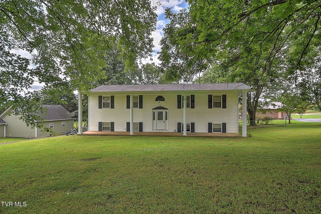 1560 Erwin Highway, Greeneville, TN 37745