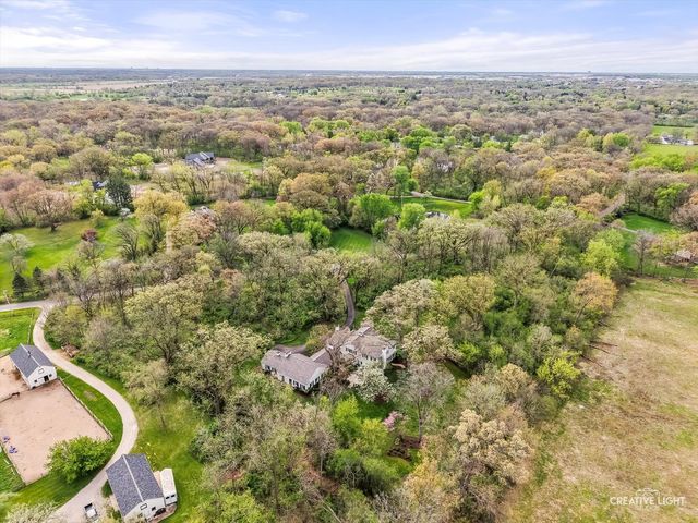 5N890 Surrey Road, Wayne, IL 60184