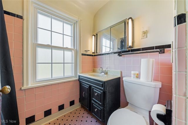 17422 Puritas Avenue, Cleveland, OH 44135