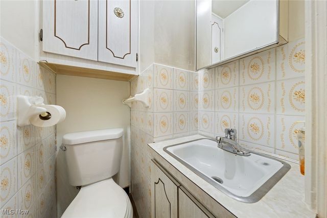 17422 Puritas Avenue, Cleveland, OH 44135