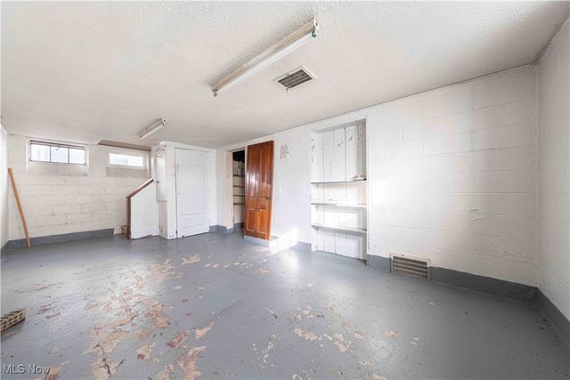 17422 Puritas Avenue, Cleveland, OH 44135