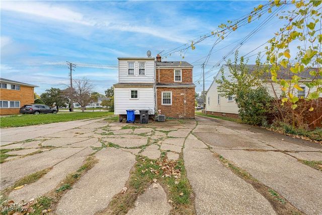 17422 Puritas Avenue, Cleveland, OH 44135