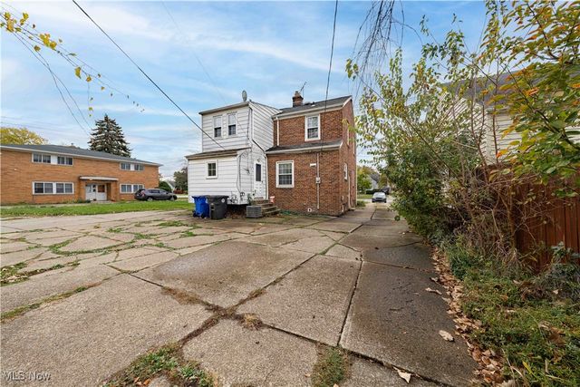 17422 Puritas Avenue, Cleveland, OH 44135