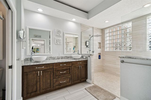 11179 WOODLAND WATERS BOULEVARD, Weeki Wachee, FL 34613