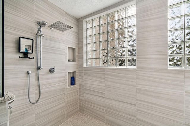 11179 WOODLAND WATERS BOULEVARD, Weeki Wachee, FL 34613