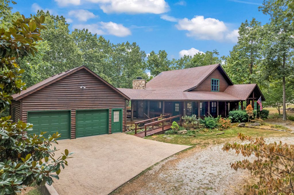 44 Centinnial Lane, Galena, MO 65656