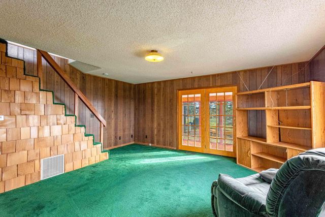 402 Claremont Drive, Madras, OR 97741