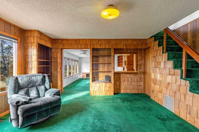 402 Claremont Drive, Madras, OR 97741