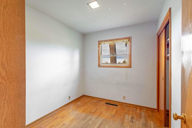 402 Claremont Drive, Madras, OR 97741