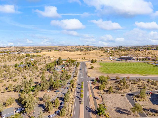 402 Claremont Drive, Madras, OR 97741