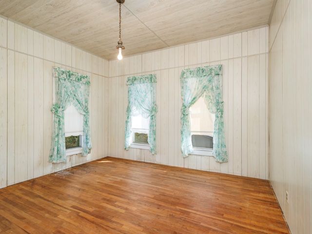 702 Avenue B, Santa Anna, TX 76878