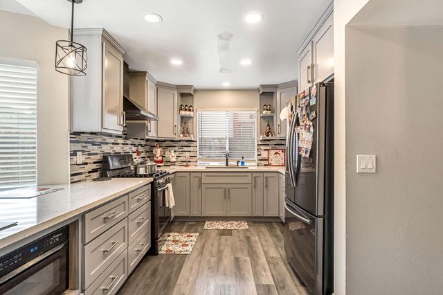 2372 Ironwood Way, Madera, CA 93637