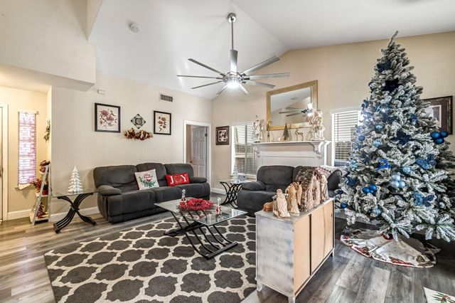 2372 Ironwood Way, Madera, CA 93637