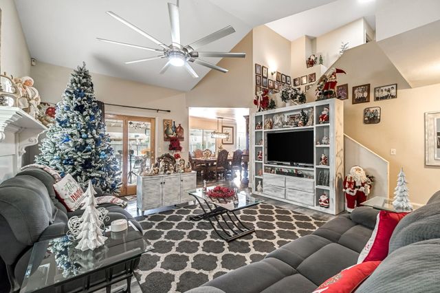 2372 Ironwood Way, Madera, CA 93637