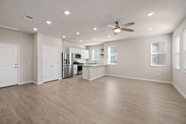 9015 Cattle Baron PATH 1201, Austin, TX 78747