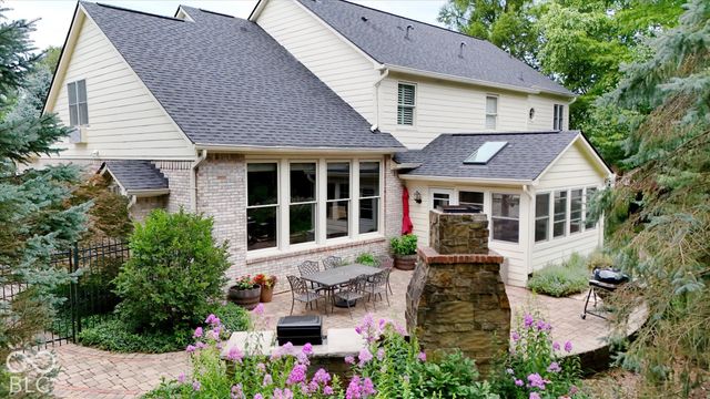5785 Gyrfalcon Place, Carmel, IN 46033