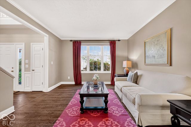 5785 Gyrfalcon Place, Carmel, IN 46033