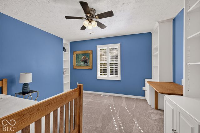 5785 Gyrfalcon Place, Carmel, IN 46033