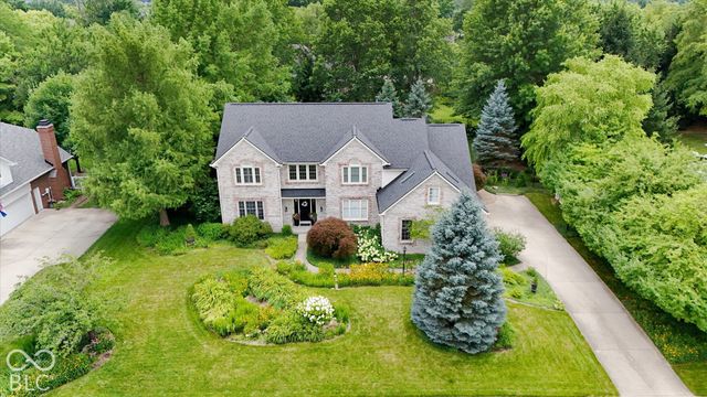 5785 Gyrfalcon Place, Carmel, IN 46033