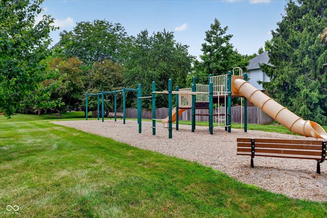 5785 Gyrfalcon Place, Carmel, IN 46033
