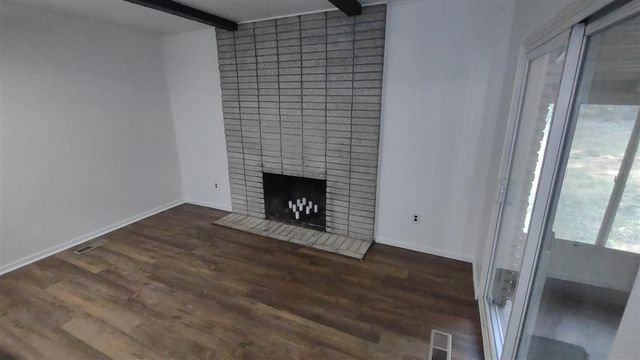 8601 Cedar Court, Ypsilanti, MI 48198