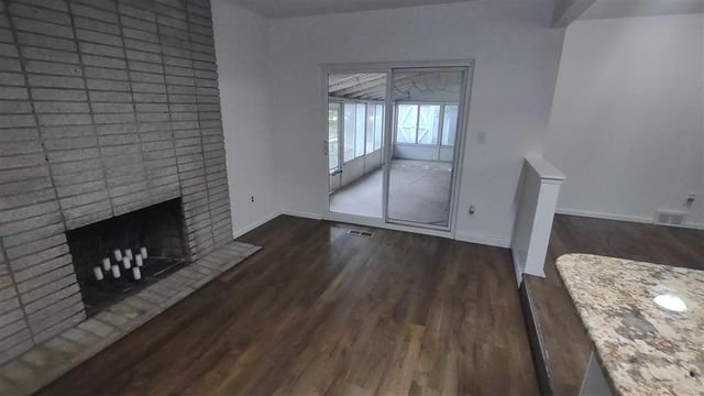 8601 Cedar Court, Ypsilanti, MI 48198