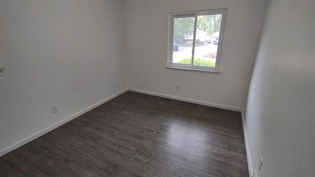 8601 Cedar Court, Ypsilanti, MI 48198