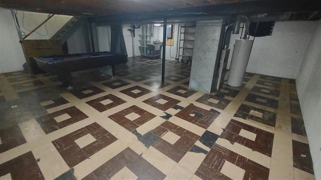 8601 Cedar Court, Ypsilanti, MI 48198