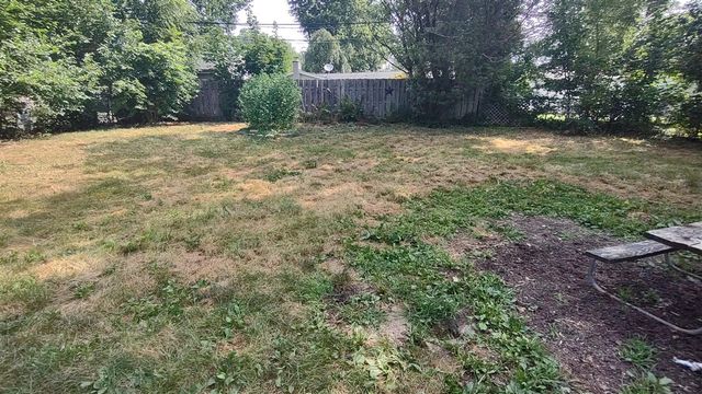 8601 Cedar Court, Ypsilanti, MI 48198
