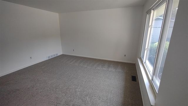8601 Cedar Court, Ypsilanti, MI 48198