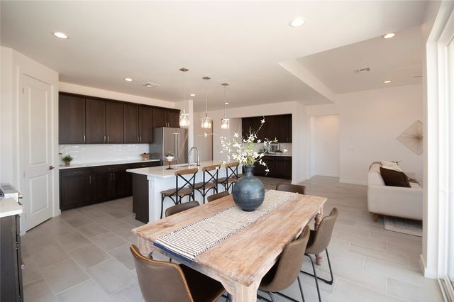 62 Cadena Loop, Los Alamos, NM 87547