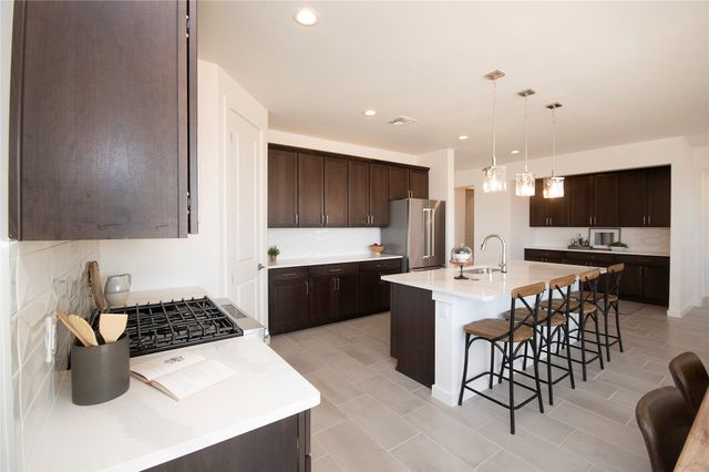 62 Cadena Loop, Los Alamos, NM 87547