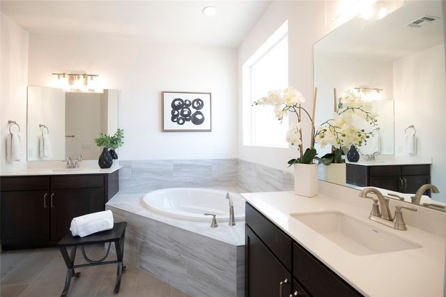 62 Cadena Loop, Los Alamos, NM 87547