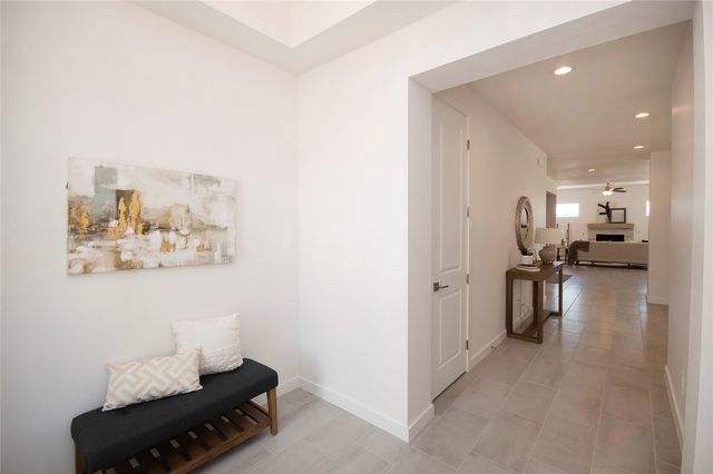 62 Cadena Loop, Los Alamos, NM 87547