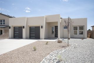 62 Cadena Loop, Los Alamos, NM 87547