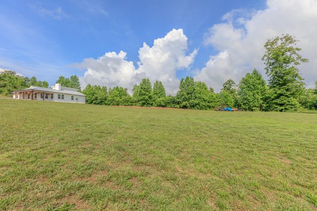 1868 E Emerson Road, Cohutta, GA 30710