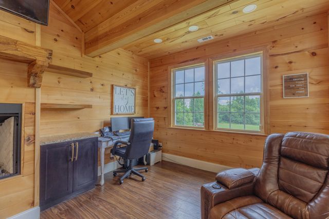 1868 E Emerson Road, Cohutta, GA 30710