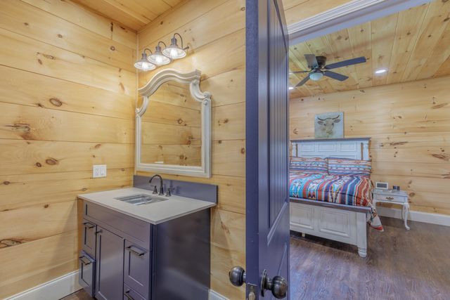 1868 E Emerson Road, Cohutta, GA 30710