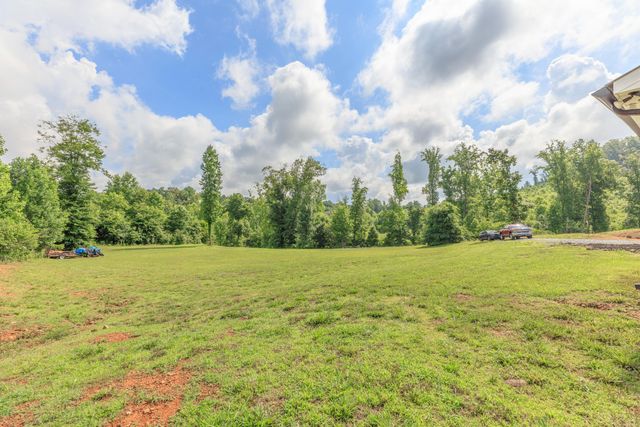 1868 E Emerson Road, Cohutta, GA 30710
