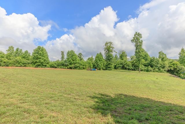 1868 E Emerson Road, Cohutta, GA 30710