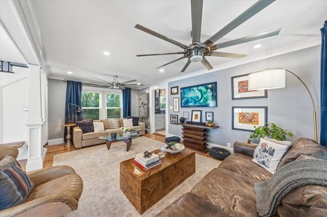2450 BURLINGTON AVENUE N, St Petersburg, FL 33713