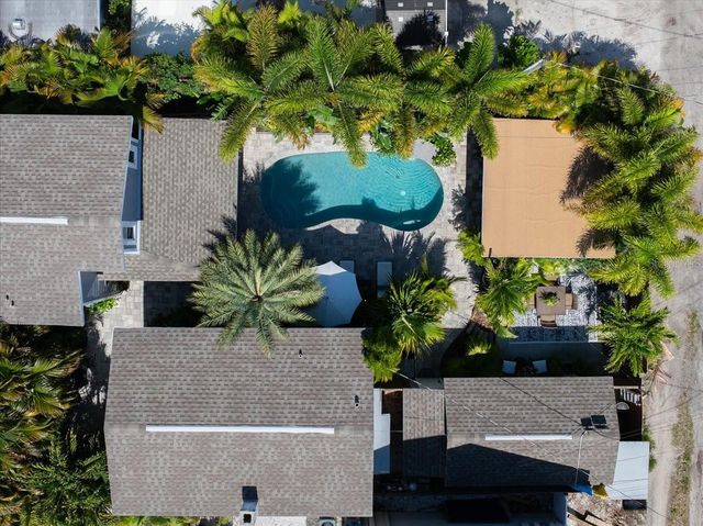 2450 BURLINGTON AVENUE N, St Petersburg, FL 33713