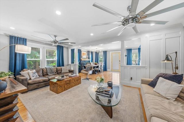 2450 BURLINGTON AVENUE N, St Petersburg, FL 33713