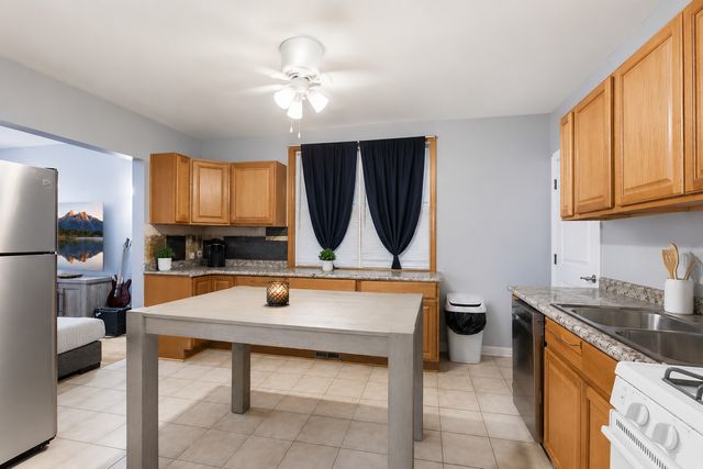 3112 S May Street, Chicago, IL 60608