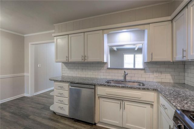 7212 Oxford Avenue, Raytown, MO 64133