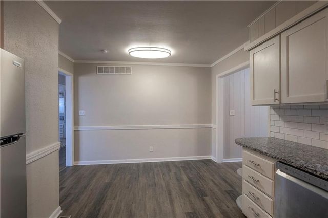 7212 Oxford Avenue, Raytown, MO 64133