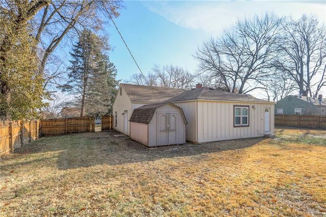 7212 Oxford Avenue, Raytown, MO 64133