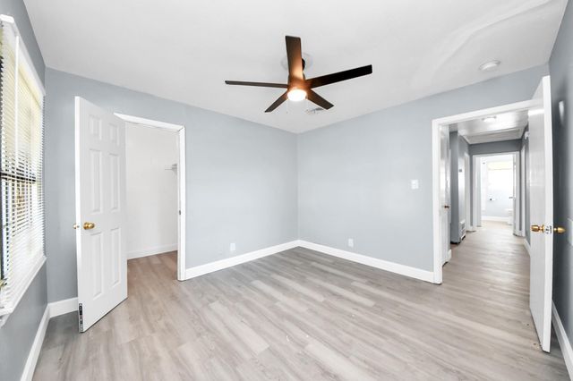 5606 Elmlawn Drive, Houston, TX 77033