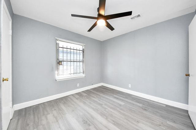 5606 Elmlawn Drive, Houston, TX 77033